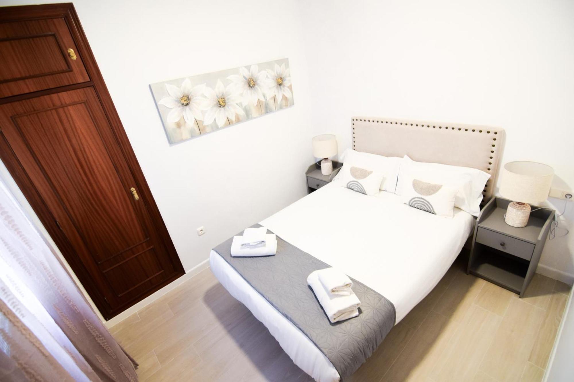 Appartement Letmalaga Cobblestone St. Extérieur photo